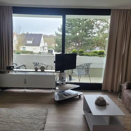 Apartment Scharbeutz, 1 Raum Fewo Mit Sonnigem Balkon, Ruhig Und Zentral *